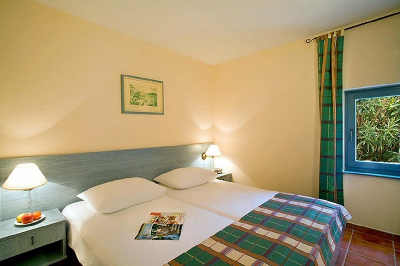 วาลามาร์ ทามาริส รีสอร์ต Hotel Tar-Vabriga ภายนอก รูปภาพ