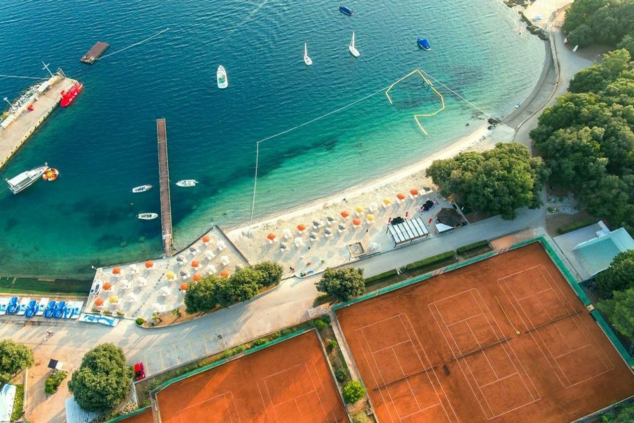 วาลามาร์ ทามาริส รีสอร์ต Hotel Tar-Vabriga ภายนอก รูปภาพ